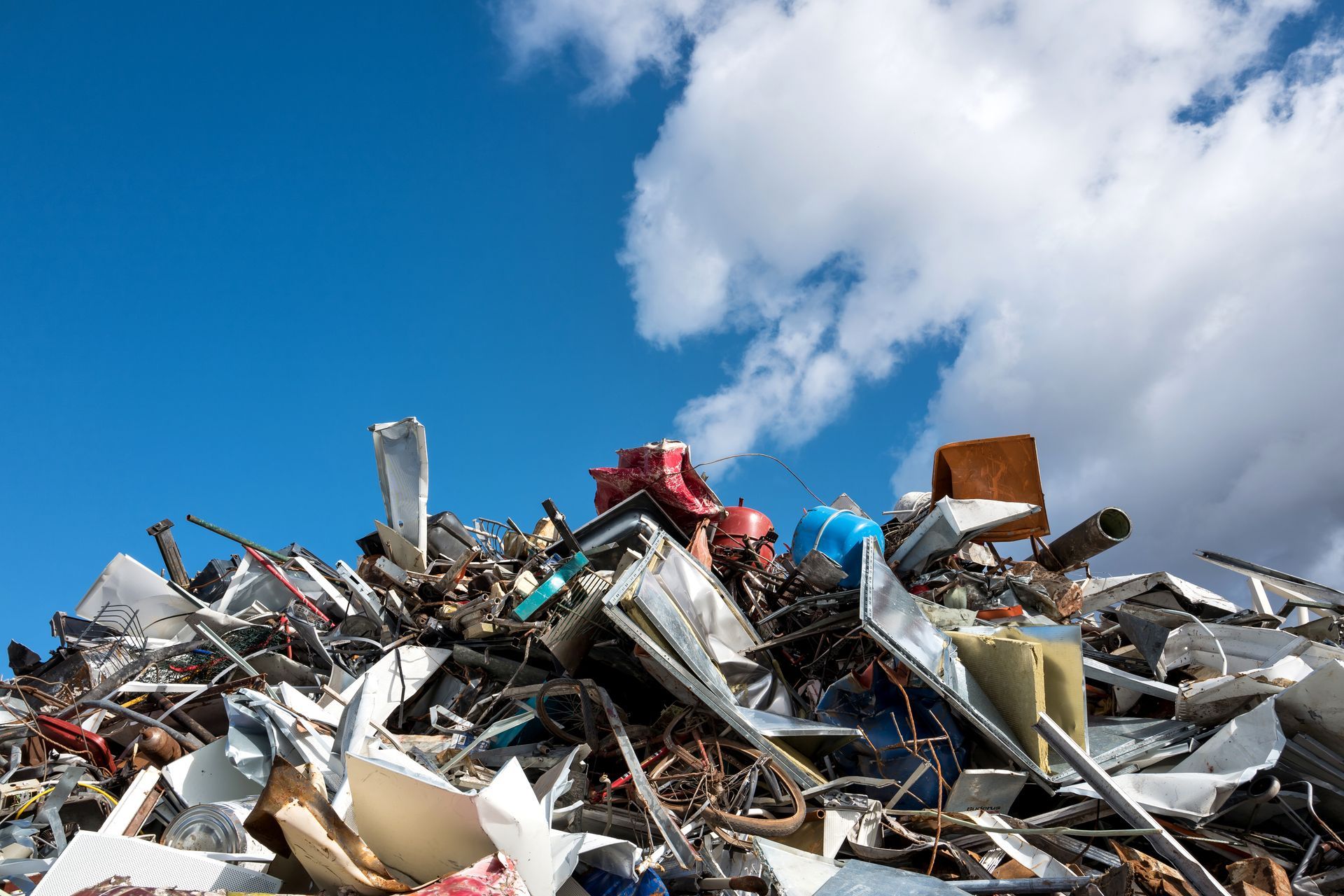 A heap of incoming scrap metal at the Beartown Recycling yard in Narvon, PA
